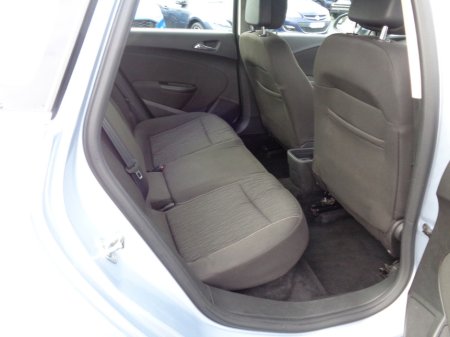 2016 Opel Astra - thumbnail 6