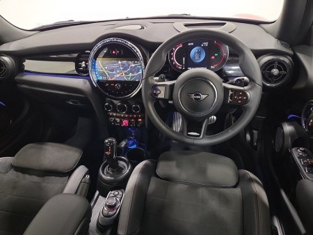 2024 MINI Convertible John Cooper Works €47,950 thumbnail