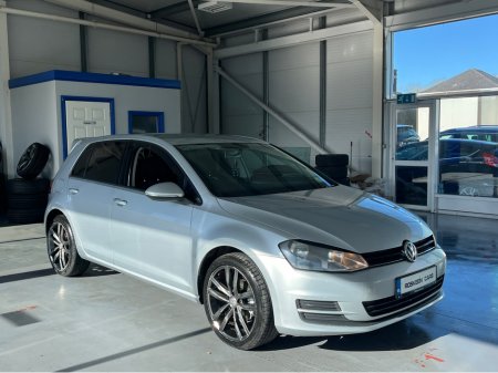 2014 Volkswagen Golf - thumbnail 3