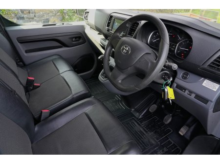 2021 Toyota Proace - photo 2