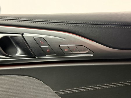 2021 BMW 8 Series - thumbnail 20