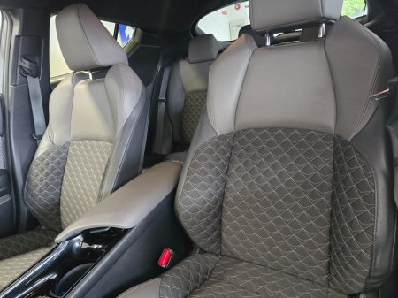 2023 Toyota C-HR - thumbnail 9