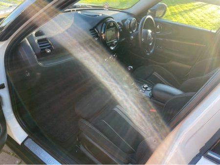 2017 MINI Clubman 2.0 S 6DR COOPER €149,500 thumbnail