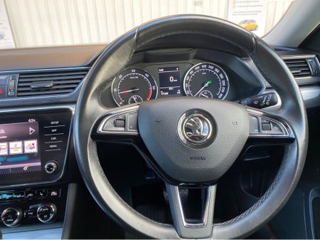 2020 Skoda Superb - thumbnail 14