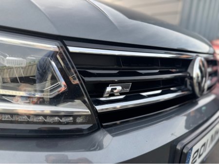 2020 Volkswagen Tiguan - thumbnail 2