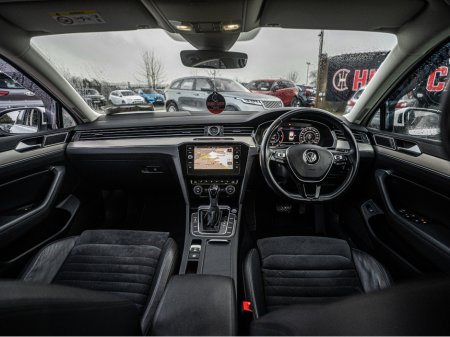 2019 Volkswagen Passat 2019 VW Passat Highline Auto/High spec/1yr warrant €25,888 thumbnail