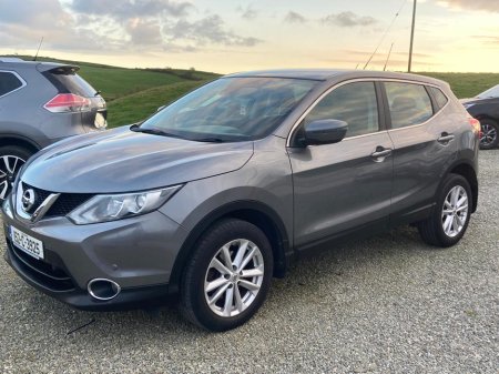 2015 Nissan Qashqai 1.5 SV E6 4DR €15,950