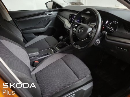 2023 Skoda Octavia - thumbnail 7