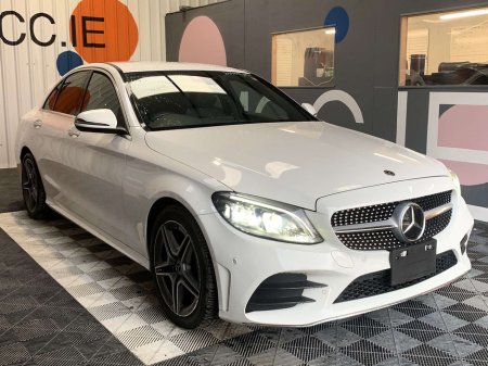 2019 Mercedes-Benz C Class 2019 C-CLASS C200 AMG Line / Heated Leather Seats / Reverse Camera / C Class Automatic