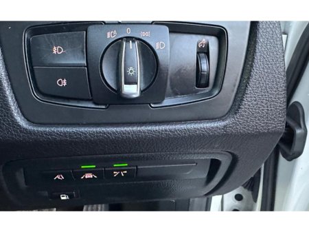 2016 BMW 3 Series 330E M-Sport 2.0L  Automatic Plug-in Hybrid(7744) €17,995 thumbnail