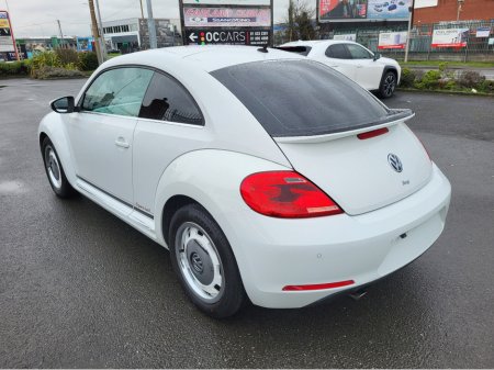 2014 Volkswagen Beetle - thumbnail 5