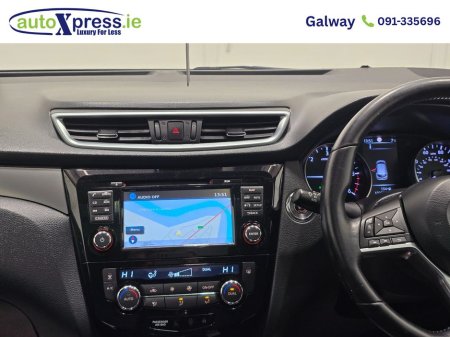 2017 Nissan Qashqai - thumbnail 18