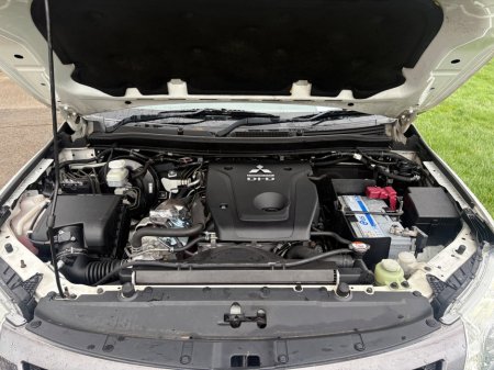 2019 Mitsubishi L200 - thumbnail 19