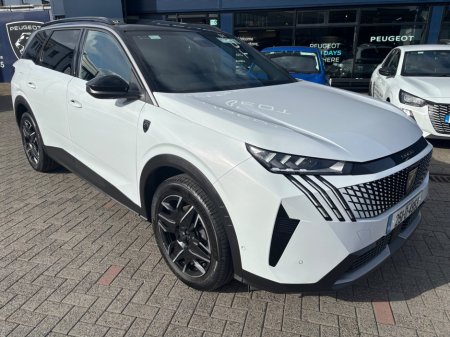 2025 Peugeot 5008 - thumbnail 1