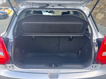 2021 Suzuki Swift - thumbnail 7