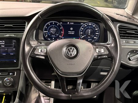 2020 Volkswagen Golf ESTATE 1.2L TSI - COMFORT LINE MEISTER - DIAMOND CUT ALLOYS - REVERSE CAMERA - CRUISE CONTROL - PADDLE SHIFT €19,950 thumbnail