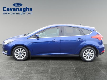 2018 Ford Focus - thumbnail 4