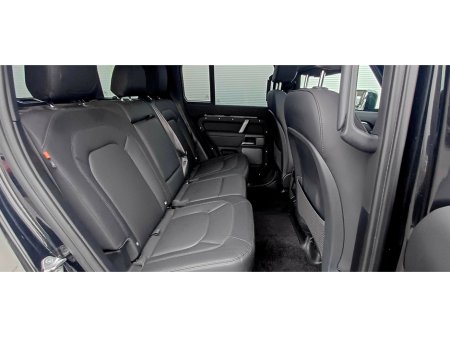 2024 Land Rover Defender - thumbnail 6