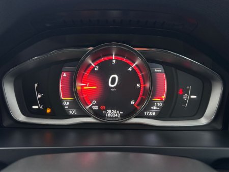 2016 Volvo V60 - thumbnail 24