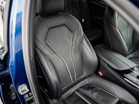 2021 BMW 5 Series - thumbnail 4