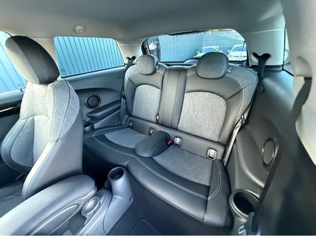 2021 MINI Cooper D 1.5 DIESEL - AUTO - 12M WARRANTY - CAR: 1652 thumbnail