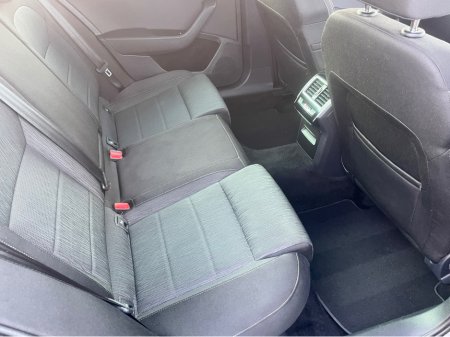 2019 Skoda Superb C AMBITION 2.0 TDI 150HP 4DR €23,750 thumbnail