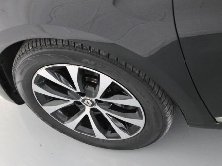 2020 Renault Clio - thumbnail 31