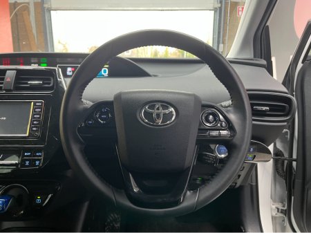 2022 Toyota Prius €20950 2022 TOYOTA PRIUS S 1.8 AUTOMATIC / CRUISE CONTROL / REVERSE CAMERA AND MMORE €20,950 thumbnail