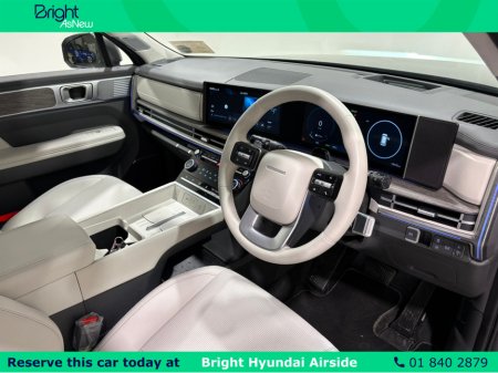 2025 Hyundai Santa Fe PHEV PREMIUM €64,950 thumbnail