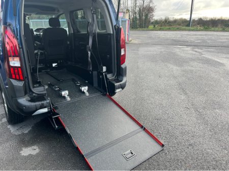 2021 Peugeot Rifter 1.2 Petrol Auto Wheelchair Accessible SWB €24,950 thumbnail