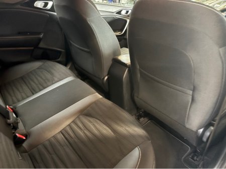 2022 Kia Ceed PE 1.0 GT LINE 5DR €22,499 thumbnail