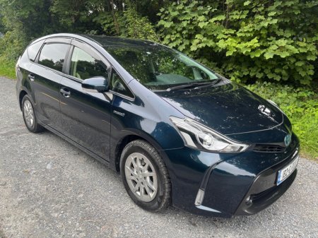 2018 Toyota Prius 7 seater self charging hybrid €18,995