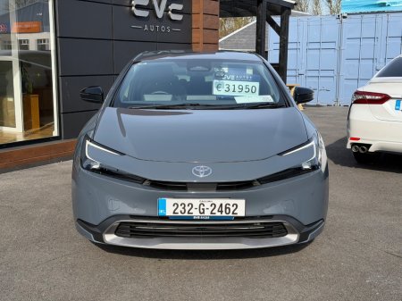 2023 Toyota Prius - thumbnail 4