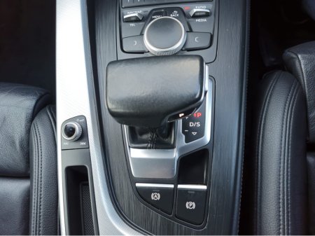 2019 Audi A4 LIMOUSINE 2.0 TDI S-TRONIC SE 4DR AUTO 30 €19,950 thumbnail