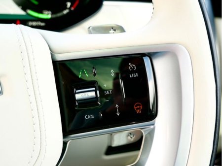 2025 Land Rover Range Rover - thumbnail 24