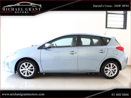 2014 Toyota Auris - thumbnail 8