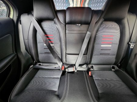 2018 Mercedes-Benz A Class - thumbnail 32