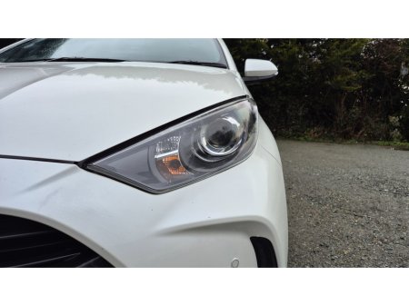2020 Toyota Yaris X-pack Hybrid Automatic €14,950 thumbnail