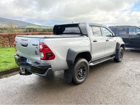 2025 Toyota Hilux 2.8 GR SPORT II thumbnail