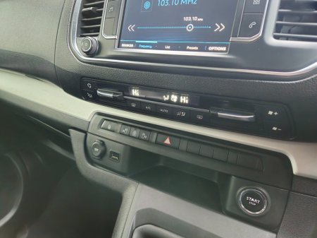 2019 Peugeot Expert  €29,950 thumbnail