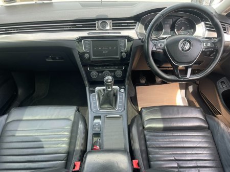 2015 Volkswagen Passat - thumbnail 12