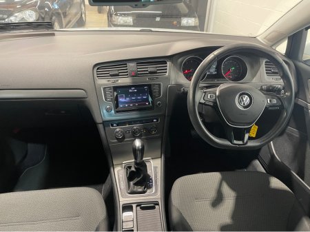 2013 Volkswagen Golf - thumbnail 14