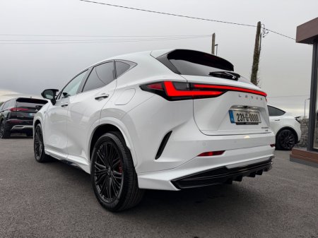 2023 Lexus NX 450 h+ - thumbnail 10