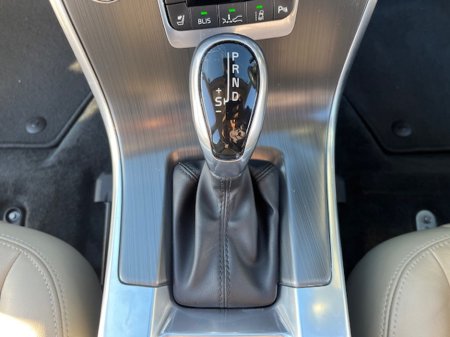 2016 Volvo XC60 - thumbnail 14