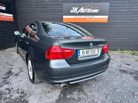 2010 BMW 3 Series - thumbnail 6