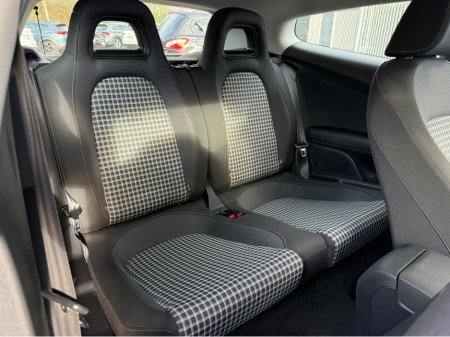 2016 Volkswagen Scirocco 1.4 TSI BLUEMOTION 125PS 3DR €12,950 thumbnail