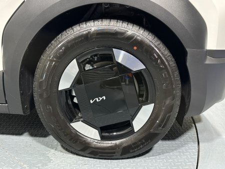 2026 Kia PV5 K2 Commerical €34,855 thumbnail