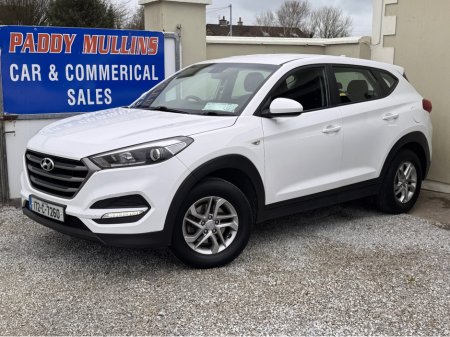 2017 Hyundai Tucson - thumbnail 2