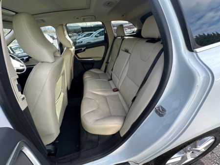 2017 Volvo XC60 2.0L Diesel Automatic Cream Leather Sunroof (8345) €21,995 thumbnail