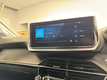 2026 Peugeot 208 - thumbnail 18